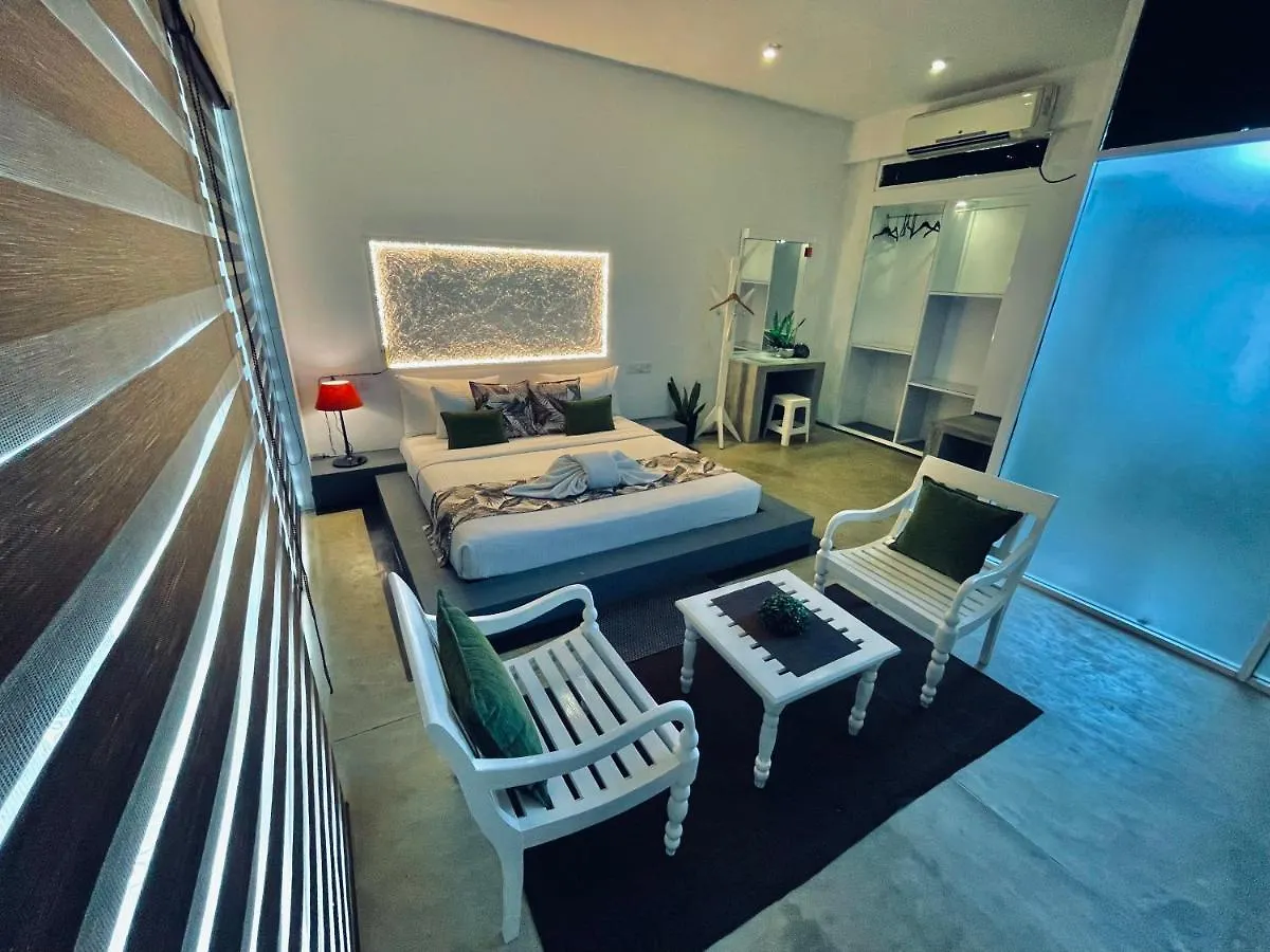 Hotel 8 Plus Luxury Apartments Negombo