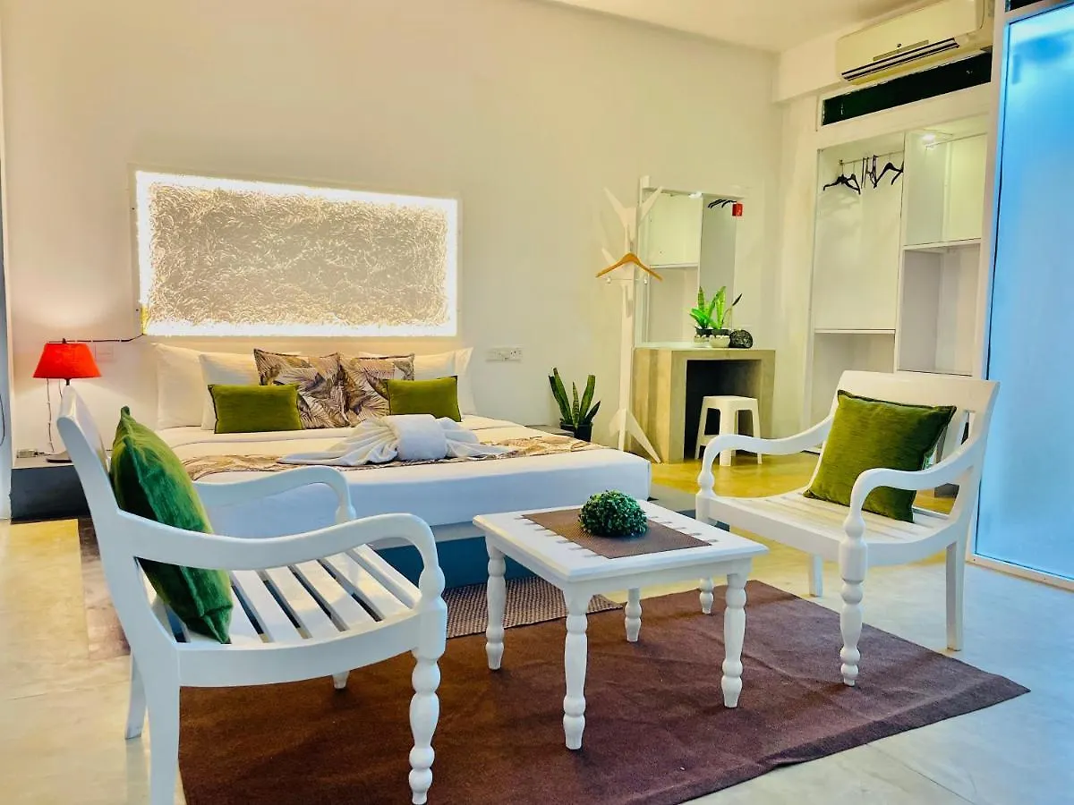 8 Plus Luxury Apartments Negombo