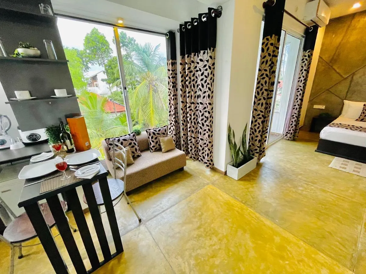 Hotel 8 Plus Luxury Apartments Negombo