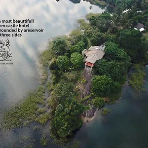 https://green-castle-kandy.kandyhotelsnow.com