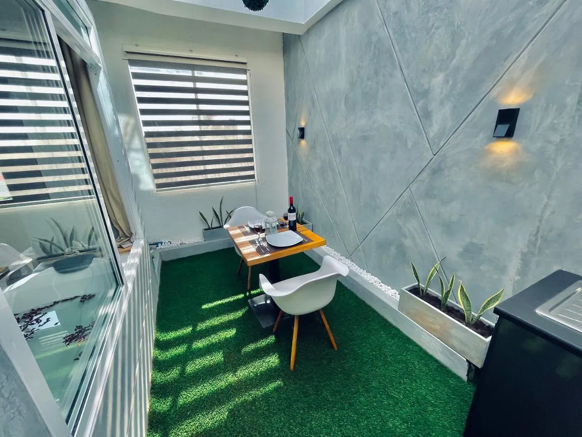 8 Plus Luxury Apartments Negombo