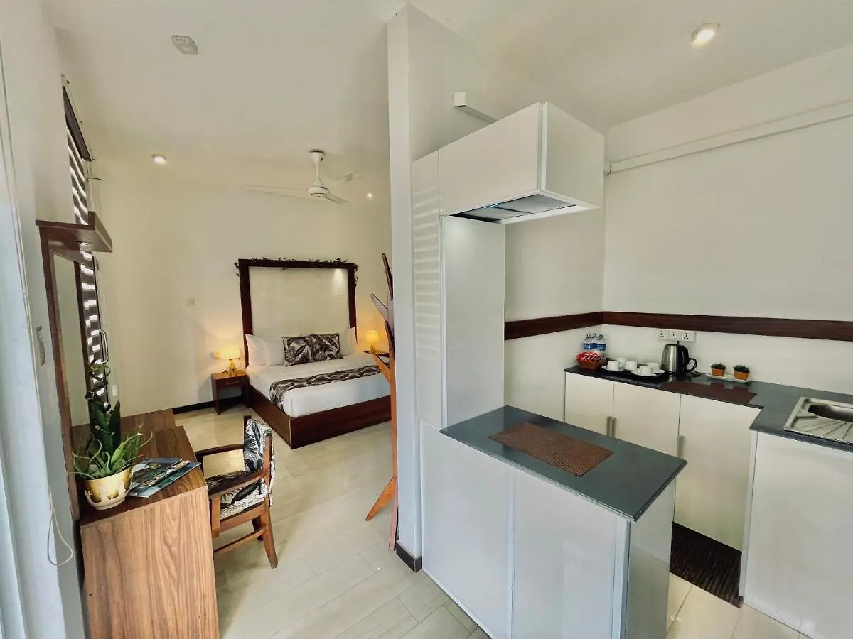 *** Motel 8 Plus Luxury Apartments Negombo Sri Lanka