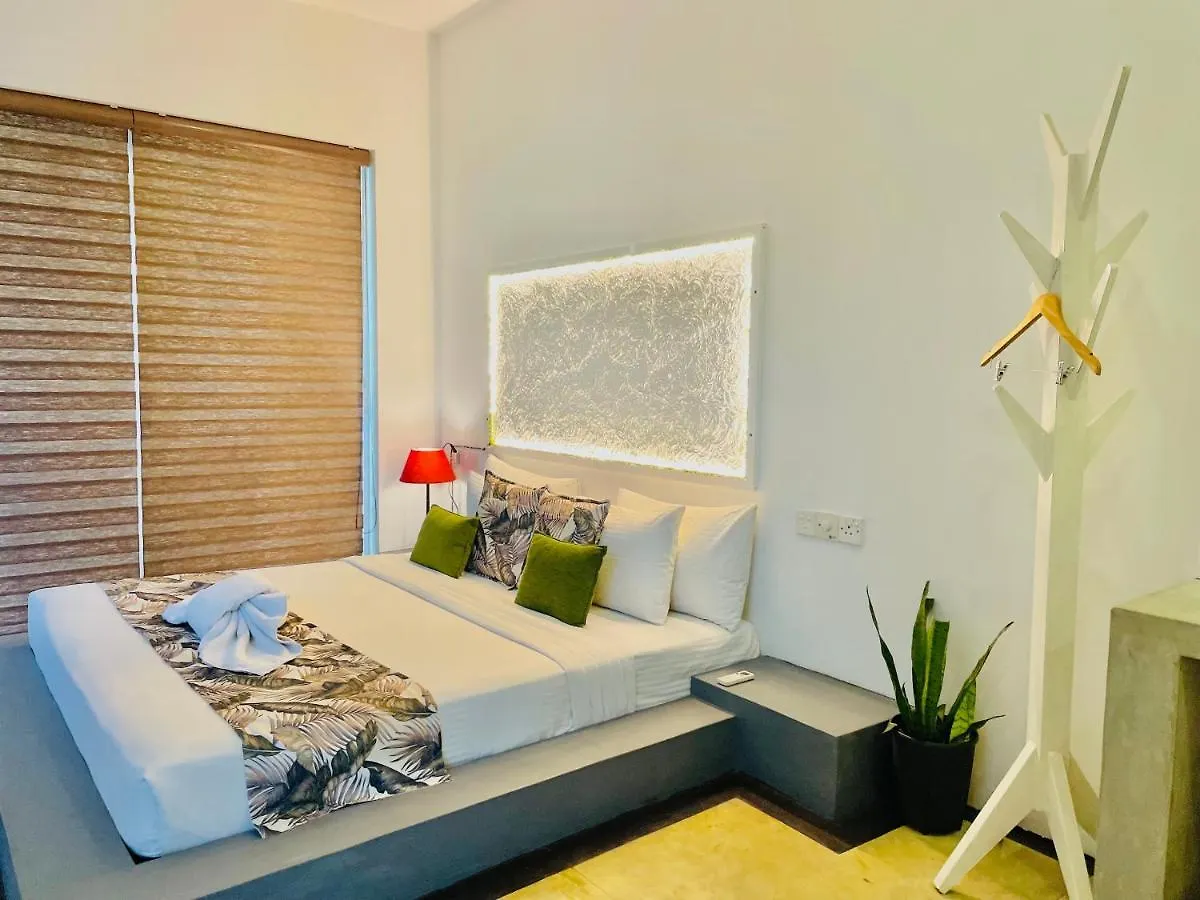 8 Plus Luxury Apartments Negombo 3*,  Sri Lanka