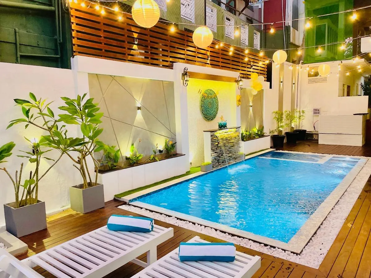 8 Plus Luxury Apartments Negombo