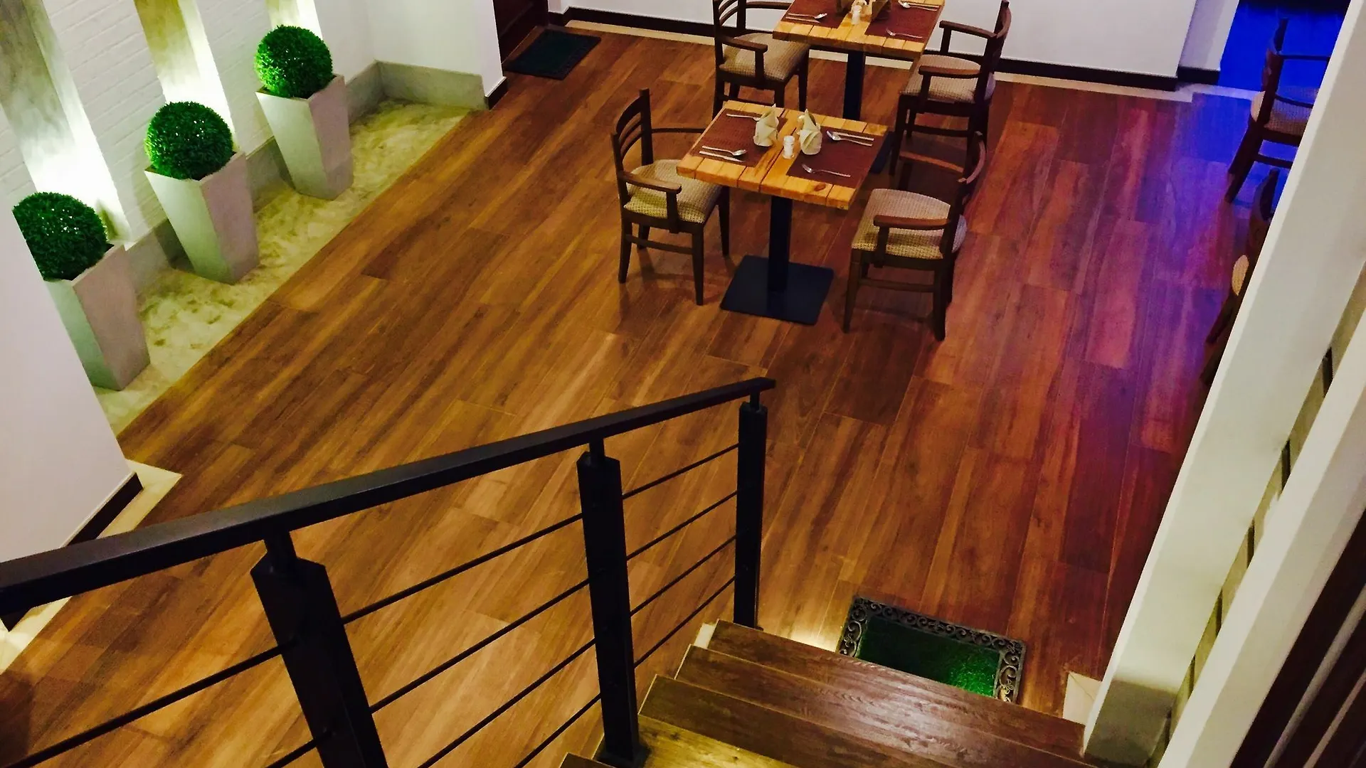 Motel 8 Plus Luxury Apartments Negombo